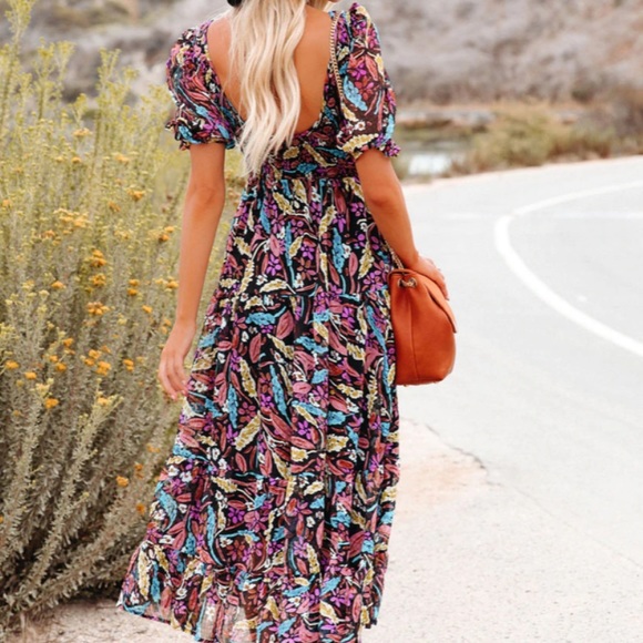 NIGHT FEVER SMOCKED PUFF SLEEVE MIDI DRESS- new in bag - Picture 2 of 8